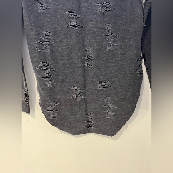 H&M Distressed Long Sleeve Shirt - Picture 14 of 14